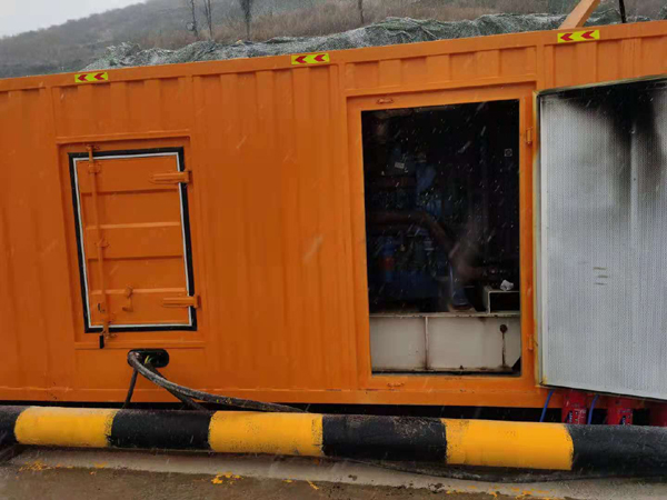 乌拉特后发电机出租 发电机的工作原理介绍