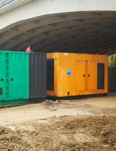 乌拉特后租赁发电机-如何在高水温下检查柴油发电机发电机运转状态