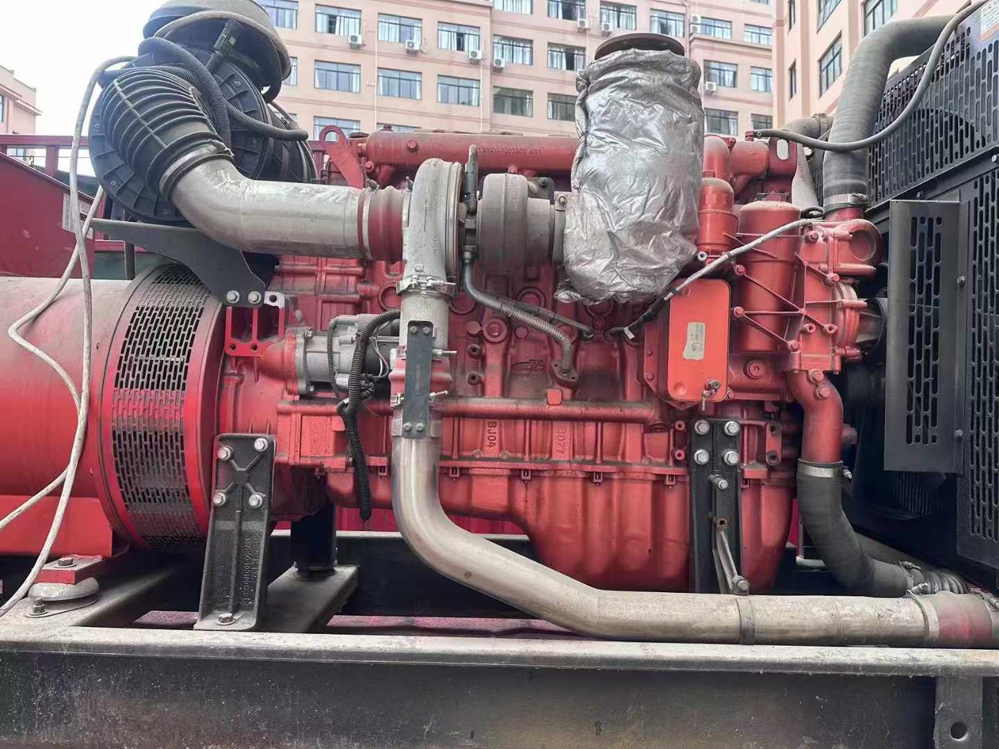 乌拉特后如何选择适合 600kW 柴油发电机组的过载保护器？