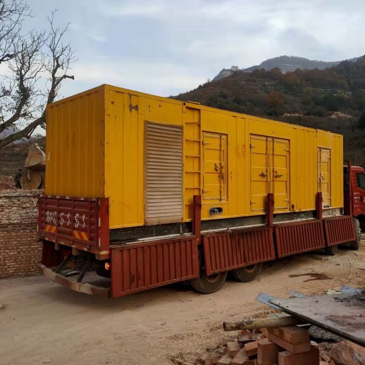 乌拉特后200kW 发电机组在带电阻性负载时，输出功率会受到哪些因素的影响？