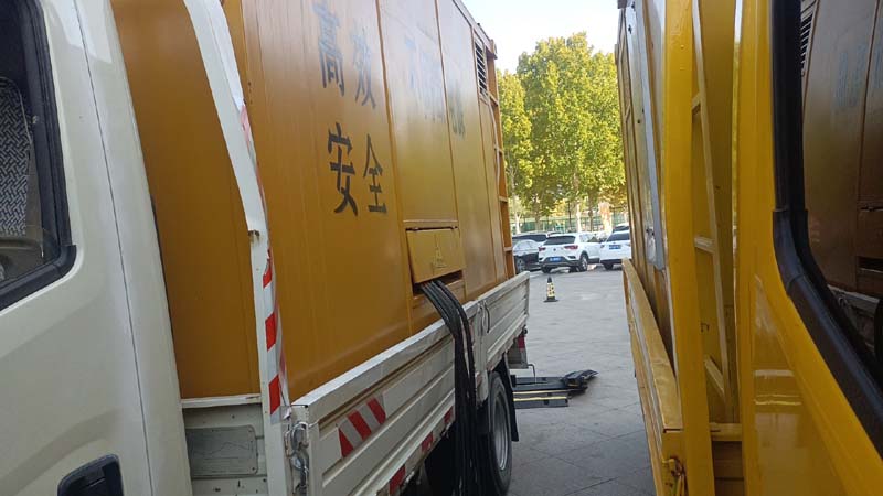 乌拉特后如何判断柴油发电机组和UPS电源的切换时间是否符合要求？